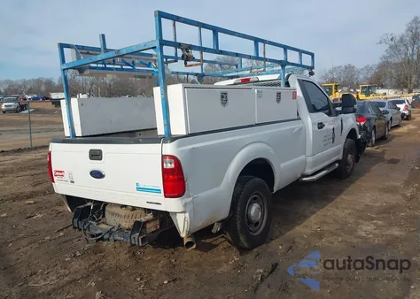 2018 Ford F-250 Xl z USA, uszkodzony, nr VIN 1FDBF2A60JED06640